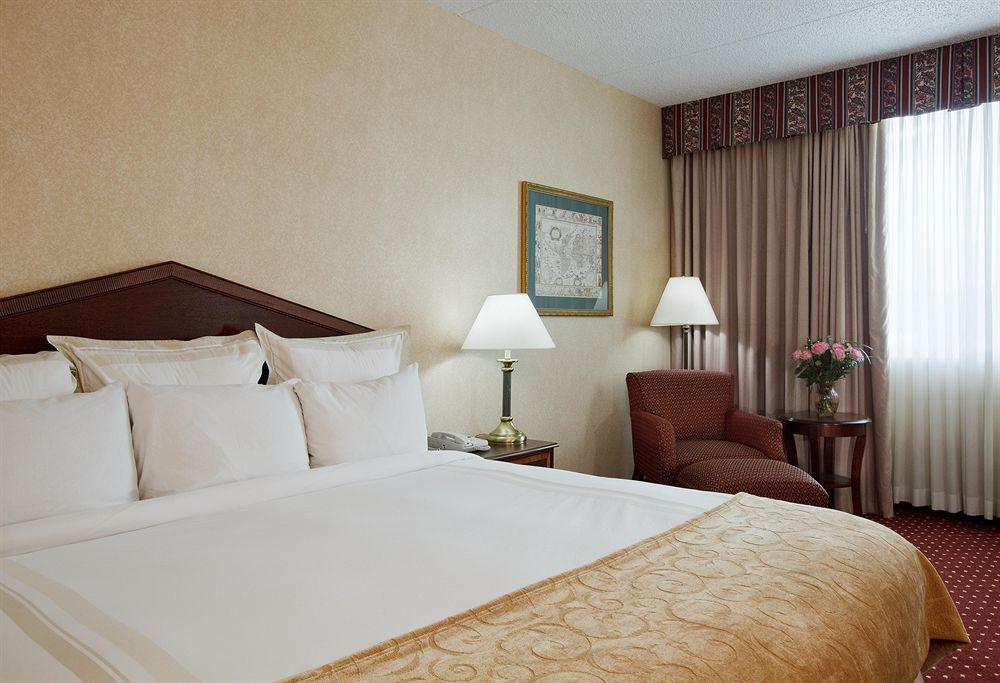 Chicago Marriott Northwest Hotel Hoffman Estates Værelse billede
